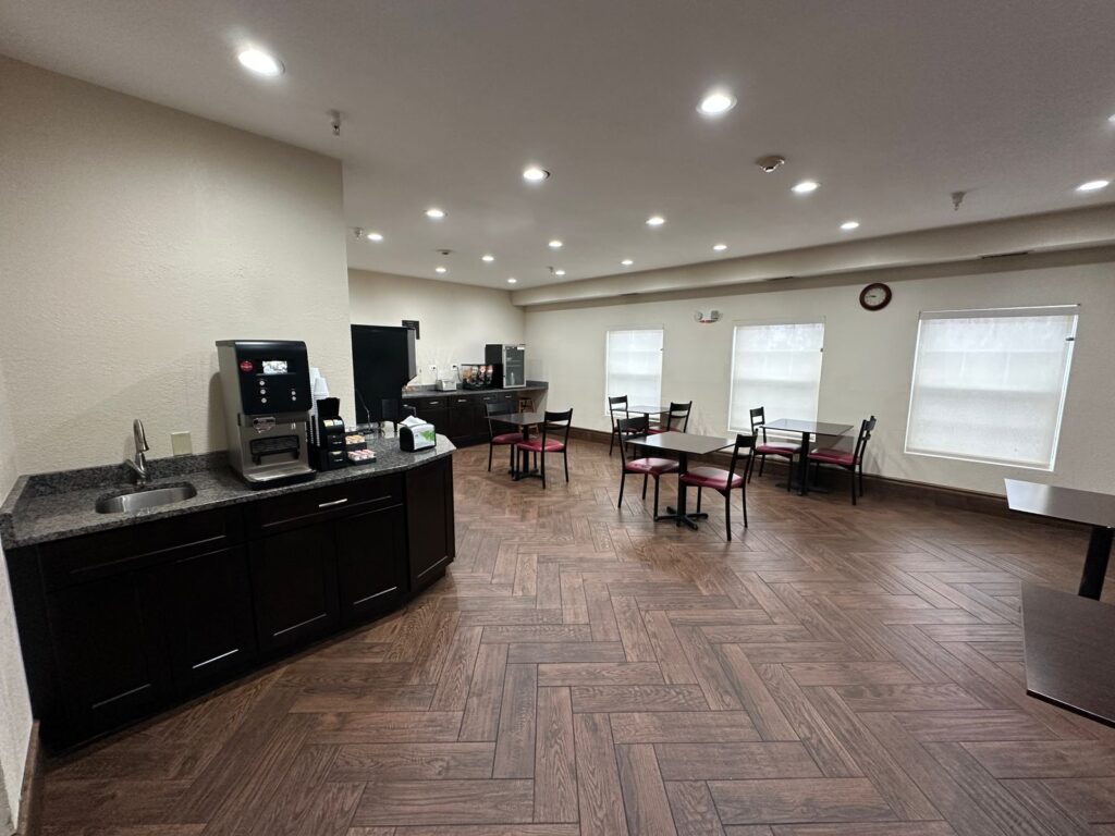 Breakfast area at a Budget Hotel in Monee IL offering a comfortable dining space at Econo Lodge Inn & Suites Monee